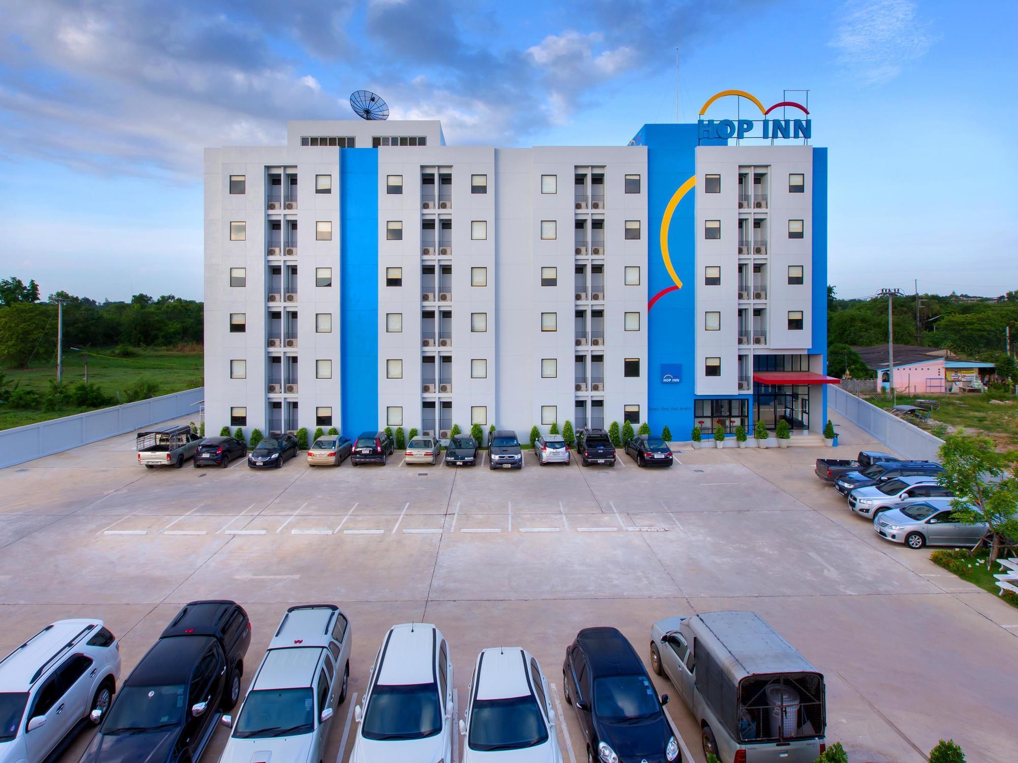Hop Inn Mukdahan Extérieur photo