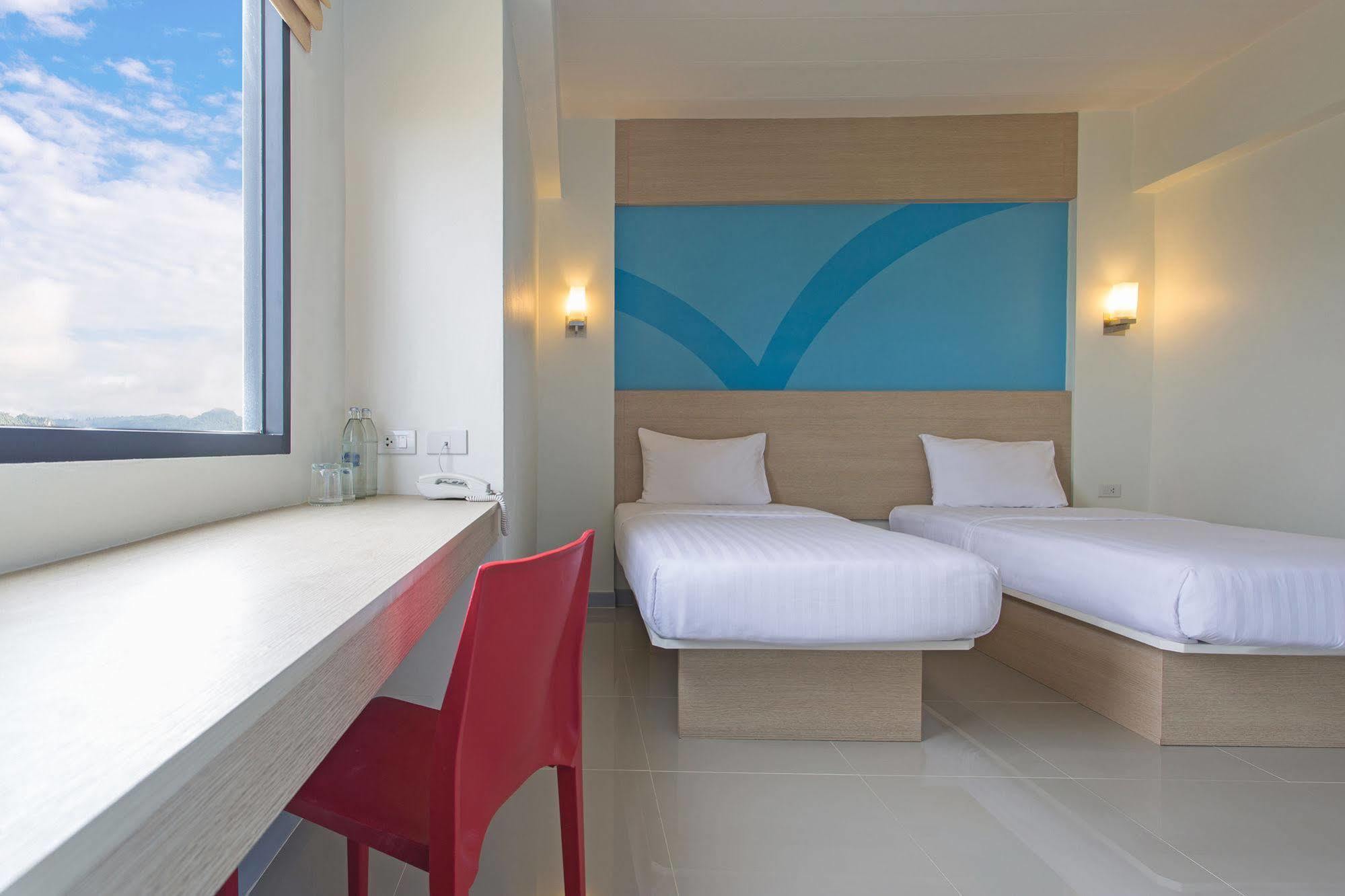Hop Inn Mukdahan Extérieur photo